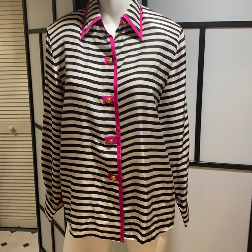 Top long sleeve by ana and frank, size small , 100% silk